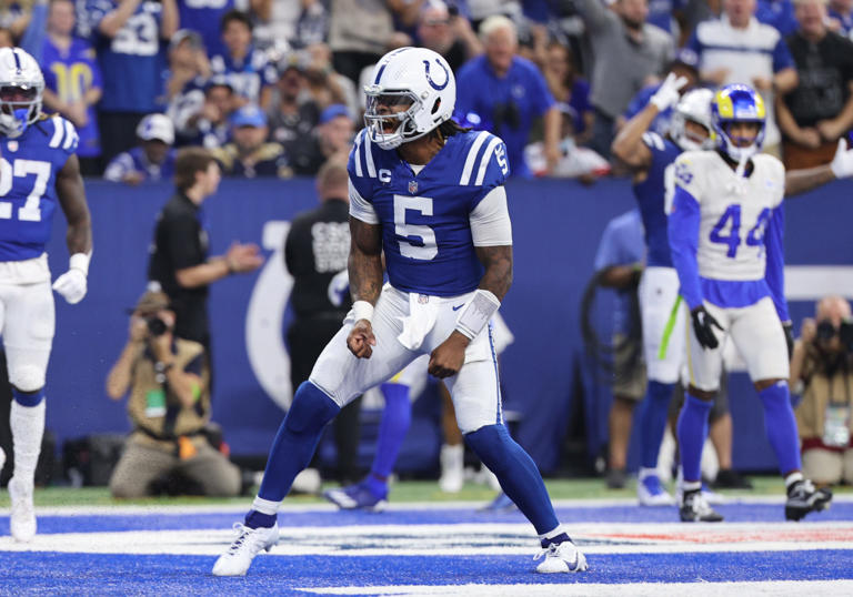 WATCH: Colts' Anthony Richardson throwing footballs