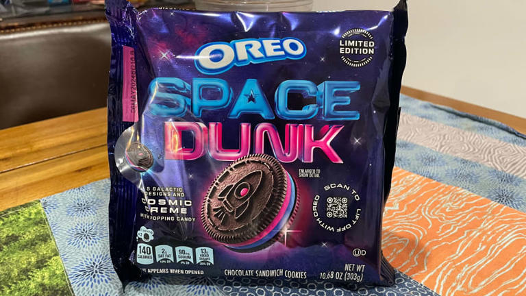Oreo Space Dunk review: Are the new cookies out of this world?