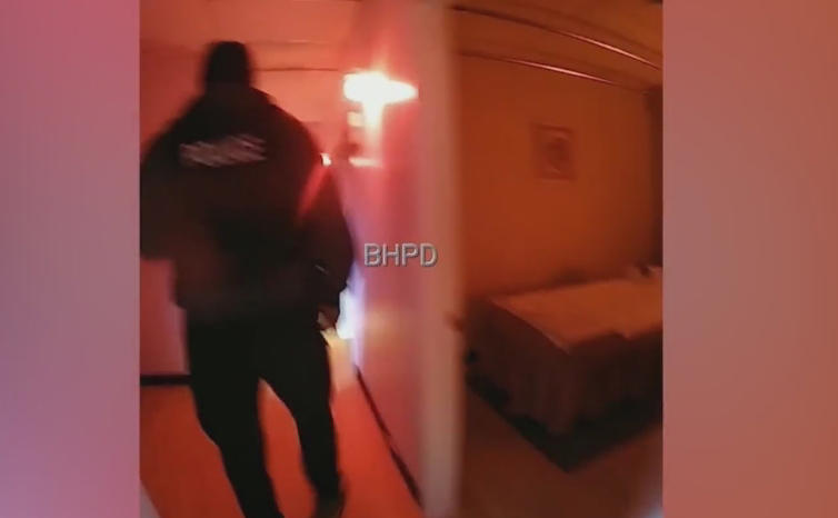 Video Officers Raid Local Massage Parlor In Human Trafficking Investigation 1399