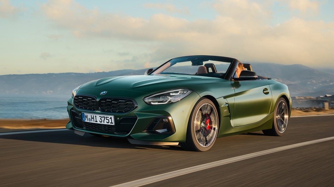 2025 BMW Z4 M40i with a manual: Here are the details on features and 