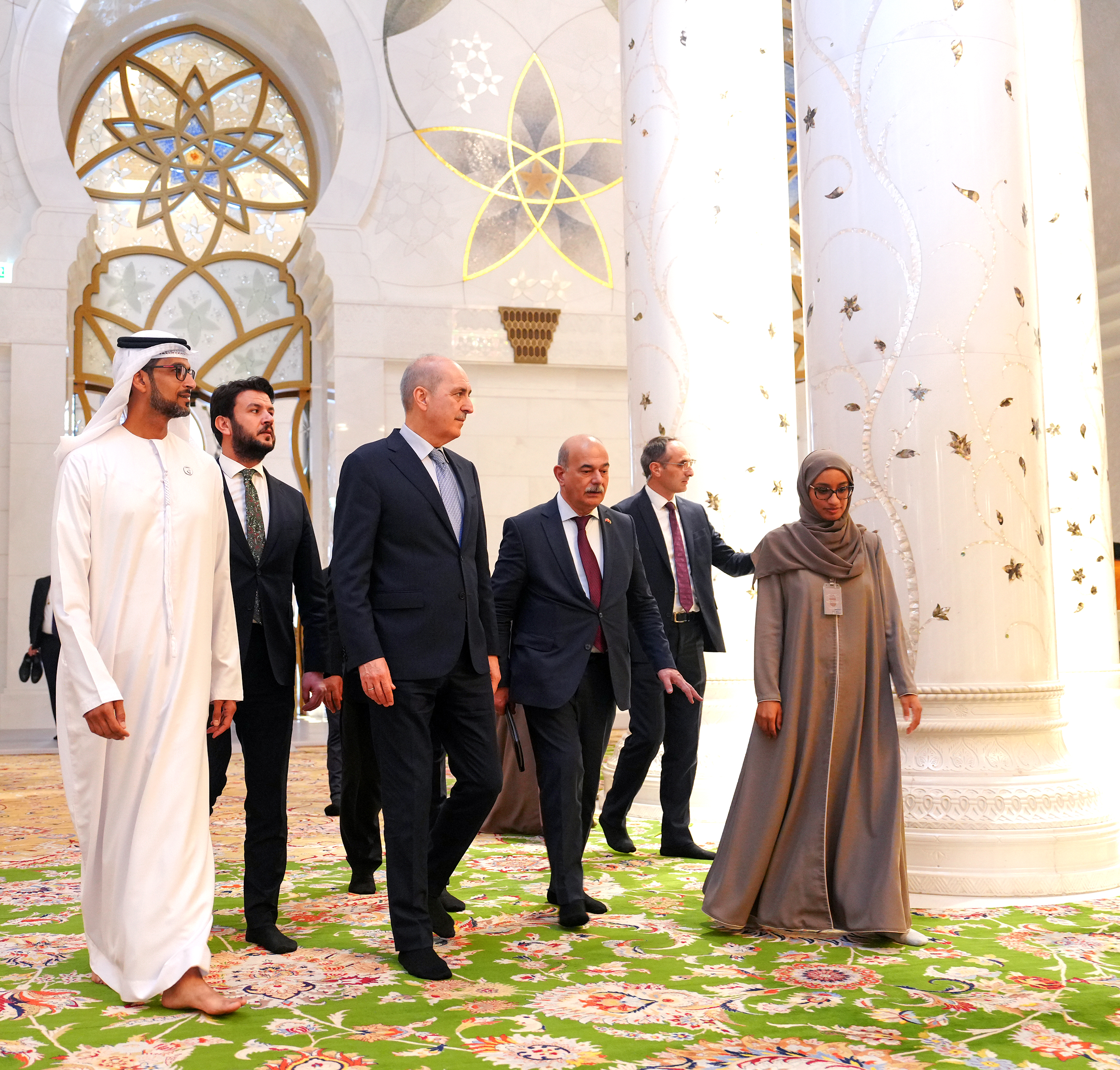 speaker of turkish grand national assembly visits sheikh zayed grand mosque