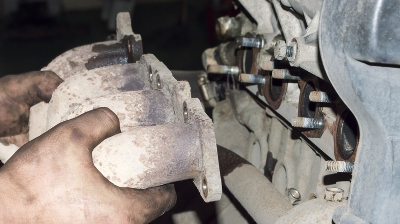 Headers Vs. Exhaust Manifolds: What's The Difference?