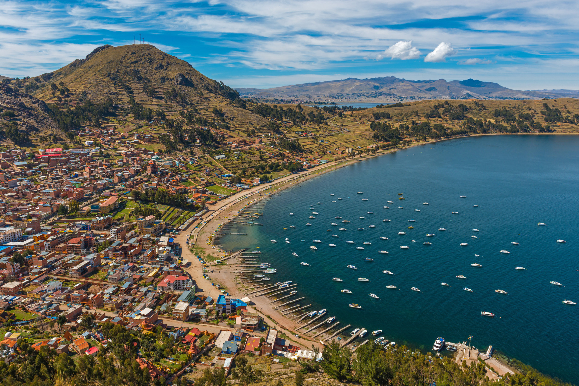 Although very different, the Bolivian Copacabana is not far behind when it comes to tourism. The place is one of the entry points to the famous Lake Titicaca, on the Bolivian border with Peru.<p>You may also like: </p>