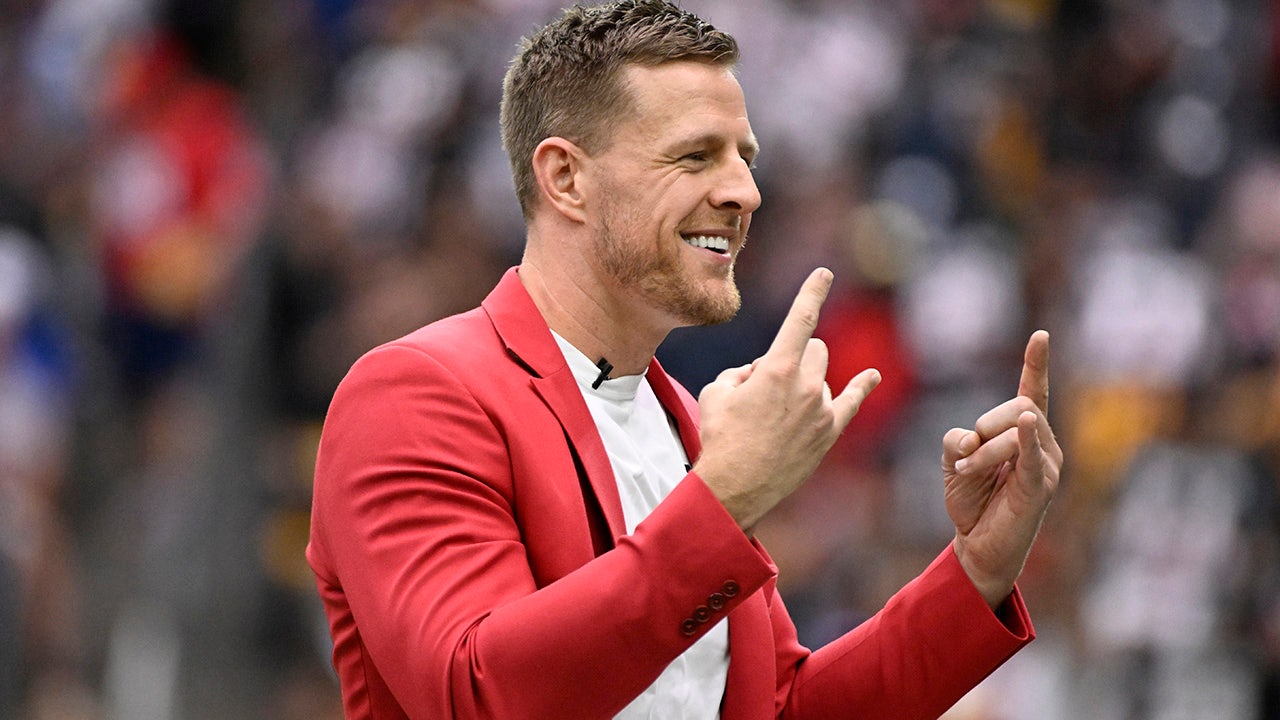 texans coach responds to jj watt's return offer: 'i need to make that call now'