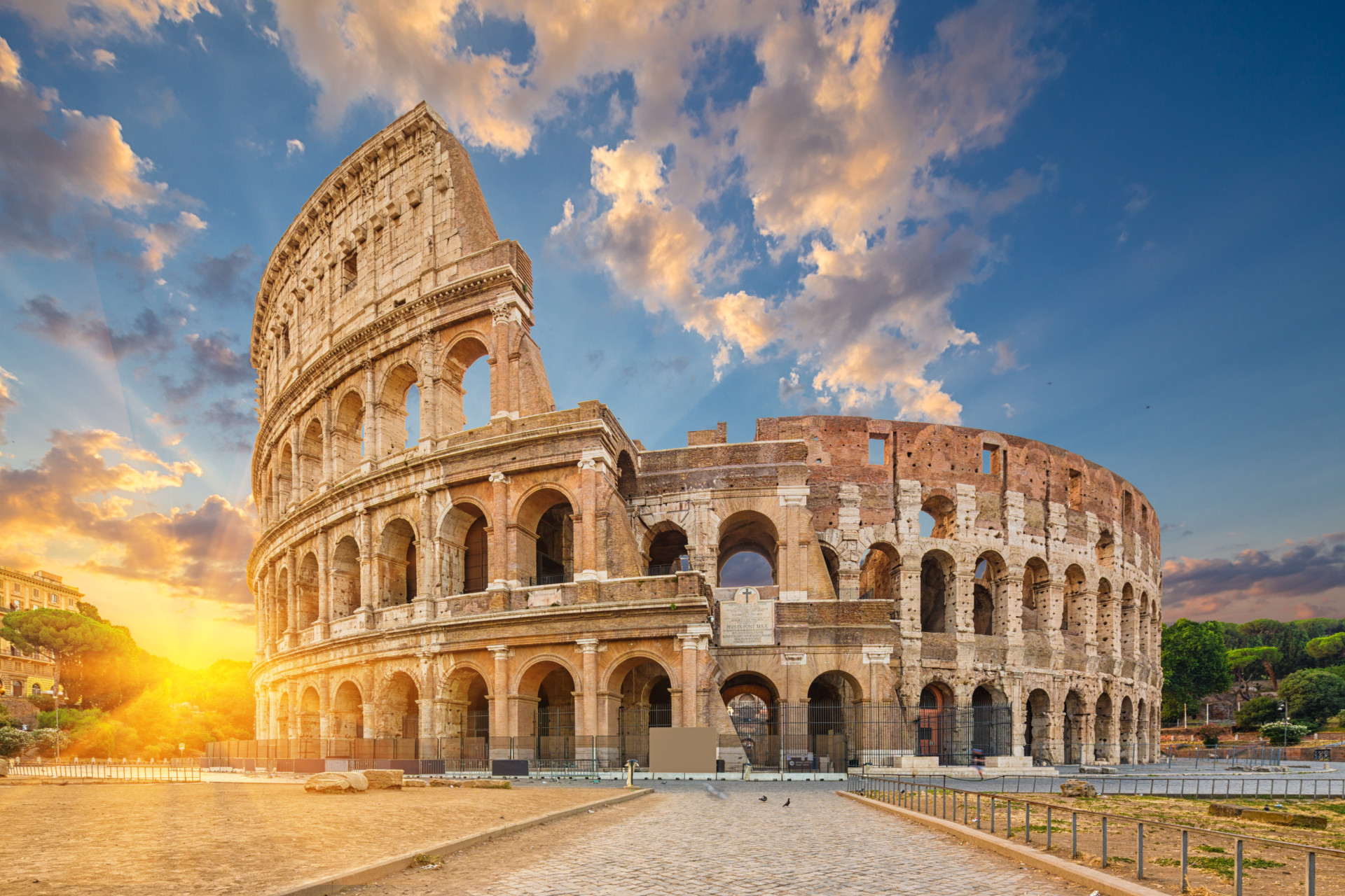 Rome is a great city to see on foot. In the center of the city you can see the Colosseum and then take a short stroll to the Roman Forum.<p><a href="https://www.msn.com/en-sg/community/channel/vid-7xx8mnucu55yw63we9va2gwr7uihbxwc68fxqp25x6tg4ftibpra?cvid=94631541bc0f4f89bfd59158d696ad7e">Follow us and access great exclusive content every day</a></p>