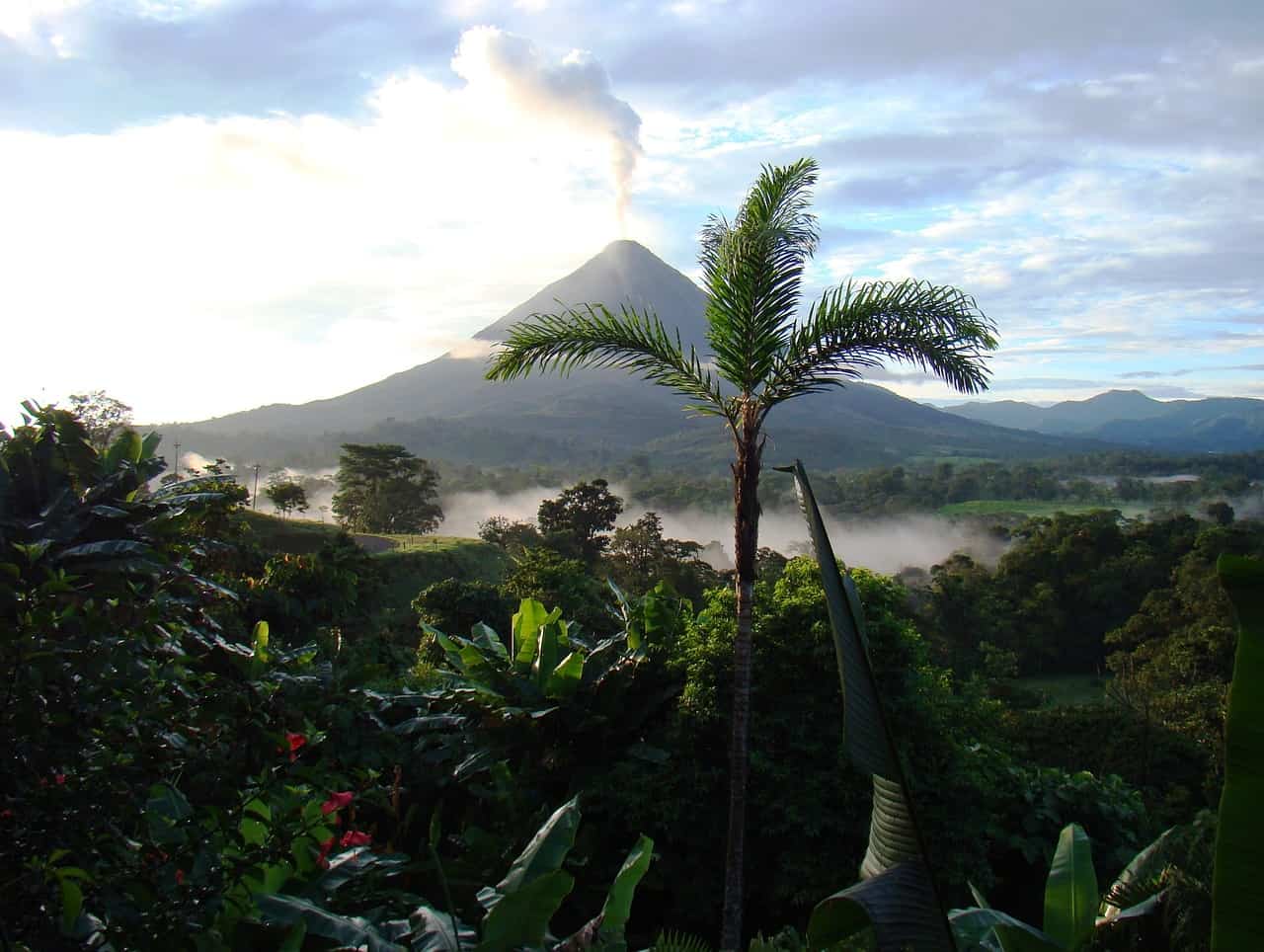 Great Destinations For Solo Travelers In Central America 2024   BB1hyEcJ.img