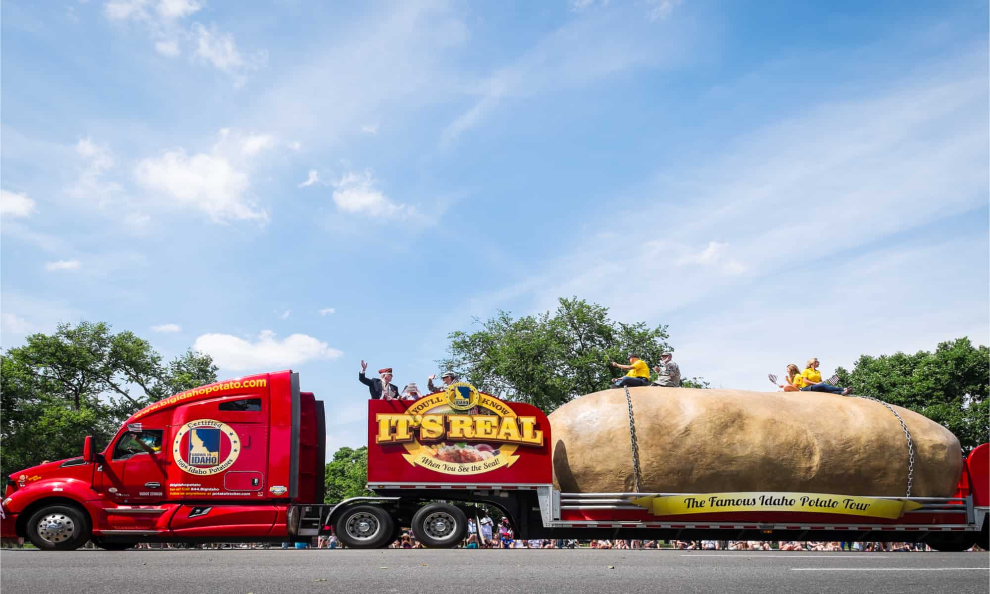 The World’s Largest Potato Ever Grown