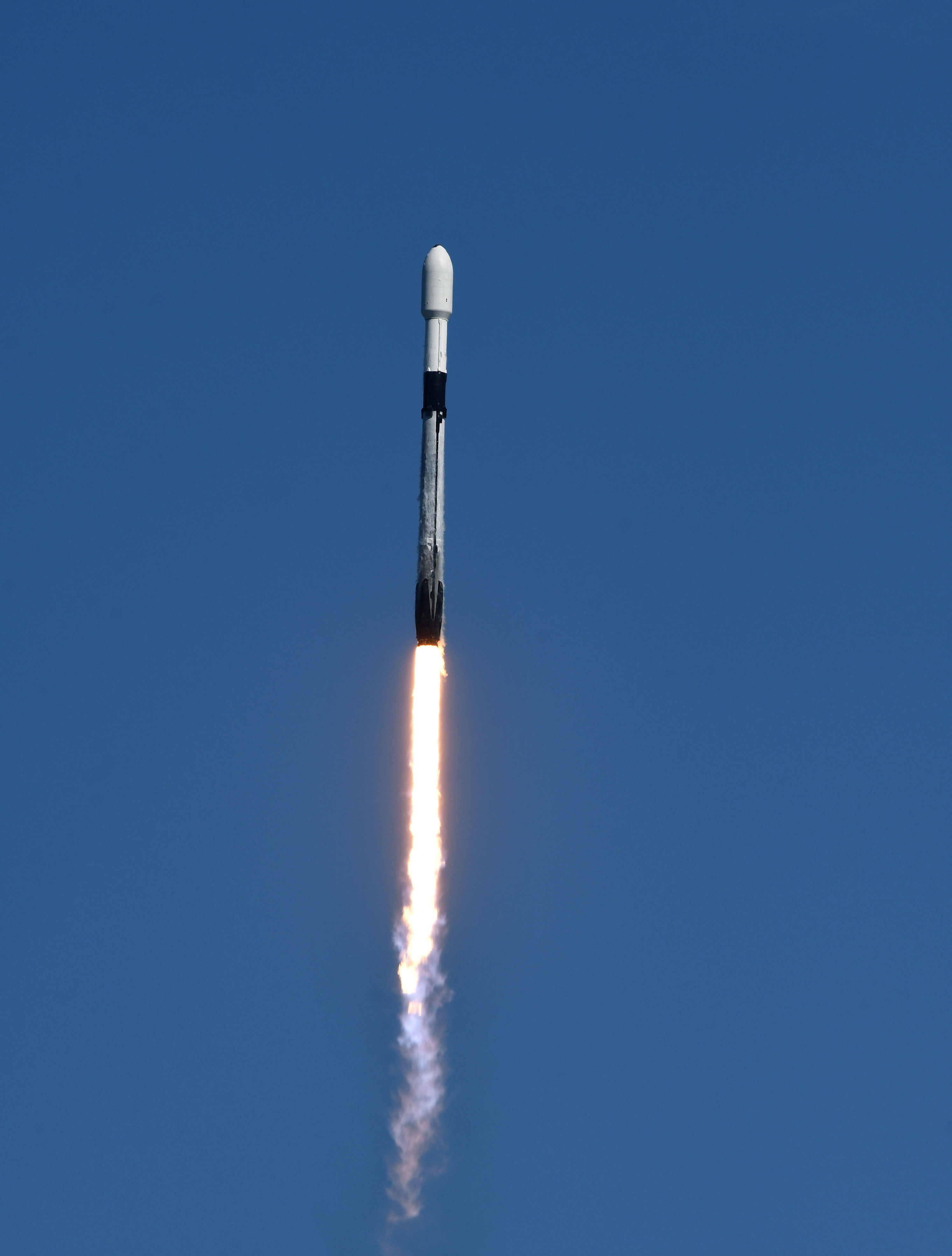 SpaceX Falcon 9 rocket cargo arrives at International Space Station ...