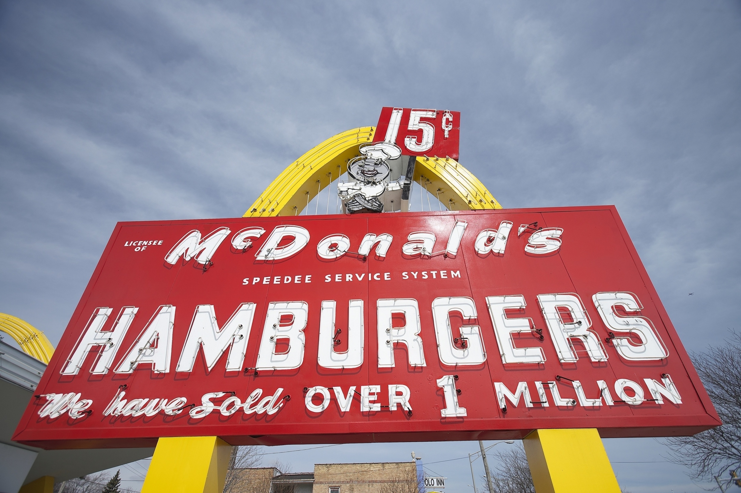 25 fascinating facts about your favorite burger chains