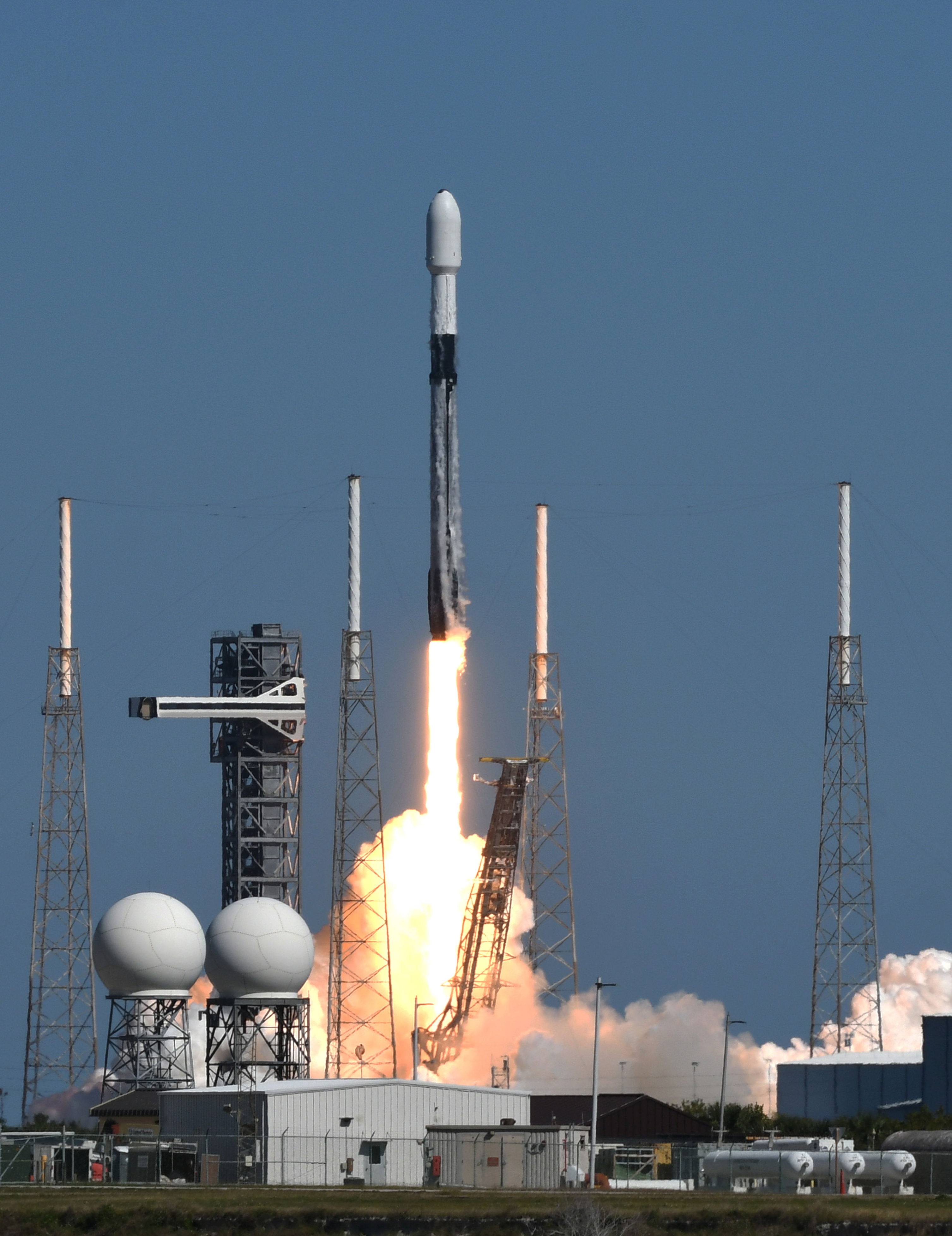 SpaceX Falcon 9 rocket cargo arrives at International Space Station ...