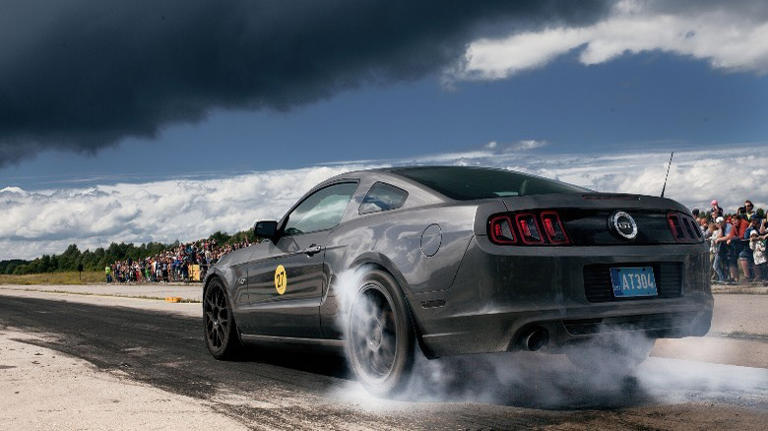 Why Do Ford Mustangs Seem To Spin Out So Frequently?