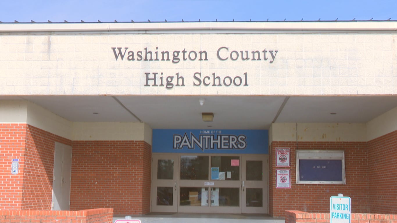 High School Closes After Increased Sickness For Students And Staff