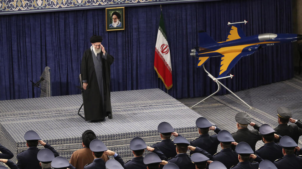 la république islamique d'iran, 45 ans d’un état de guerre permanent