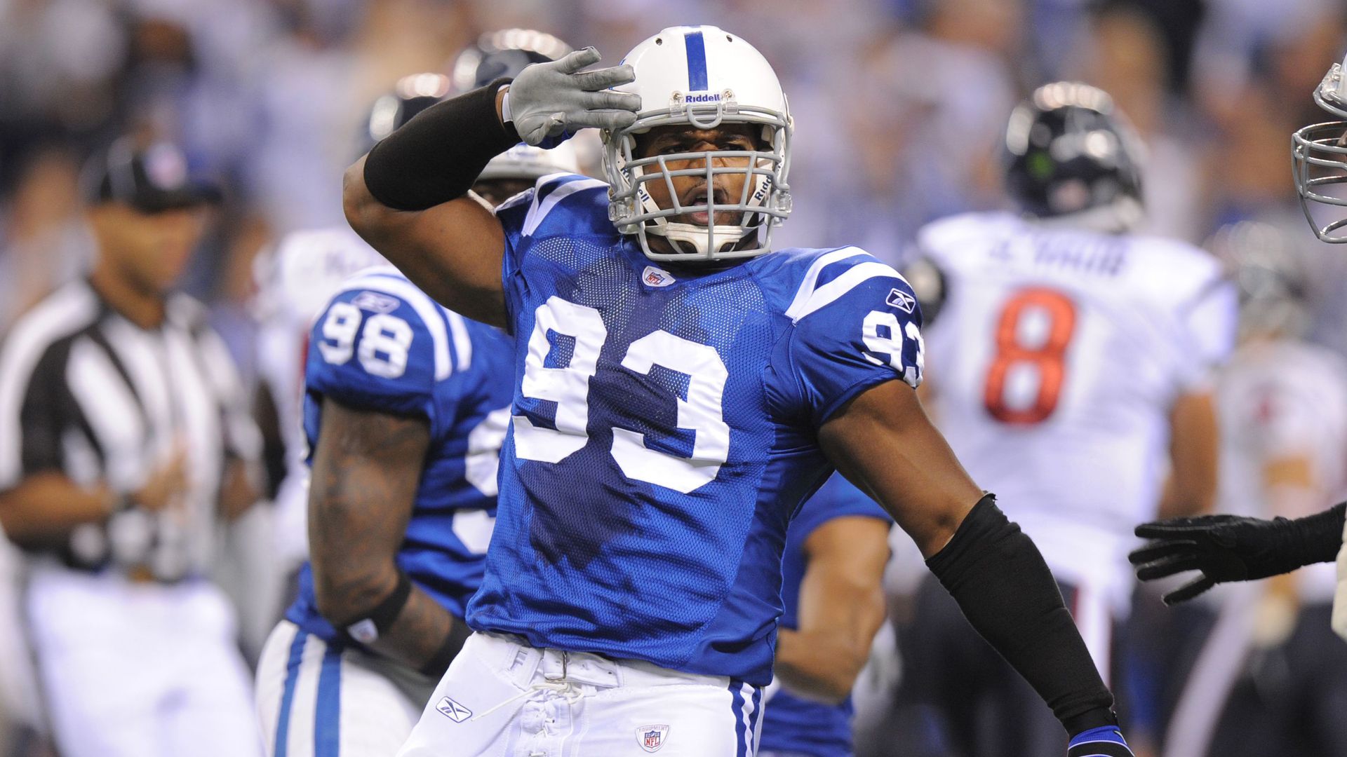 Colts’ Pass Rushing Great Dwight Freeney Inducted Into Pro Football HoF ...