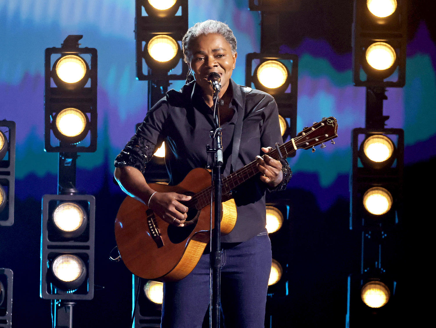 Streams of Tracy Chapman's 'Fast Car' up 260 on Spotify after Grammys