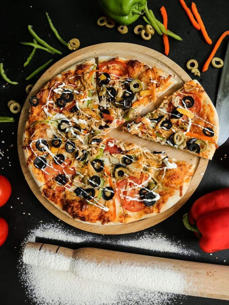 World Pizza Day 2024 7 Pizzas You MUST Try   BB1i10CD.img