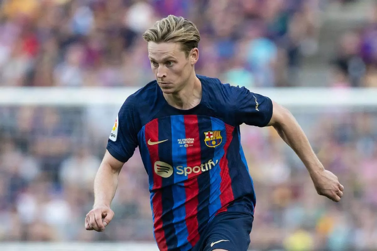 Barcelona Midfielder Frenkie De Jong Considering Exit Amidst Club Turmoil