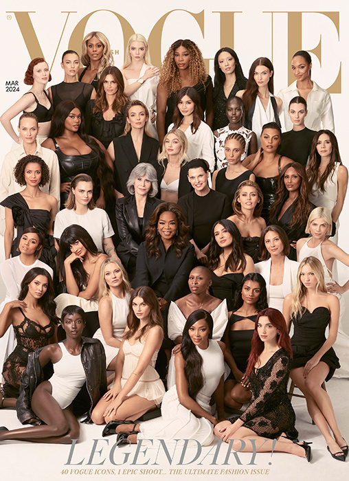 Vogue Editor S Last Cover Assembles 40 Of The Most Famous Women In The   BB1i1sTX.img