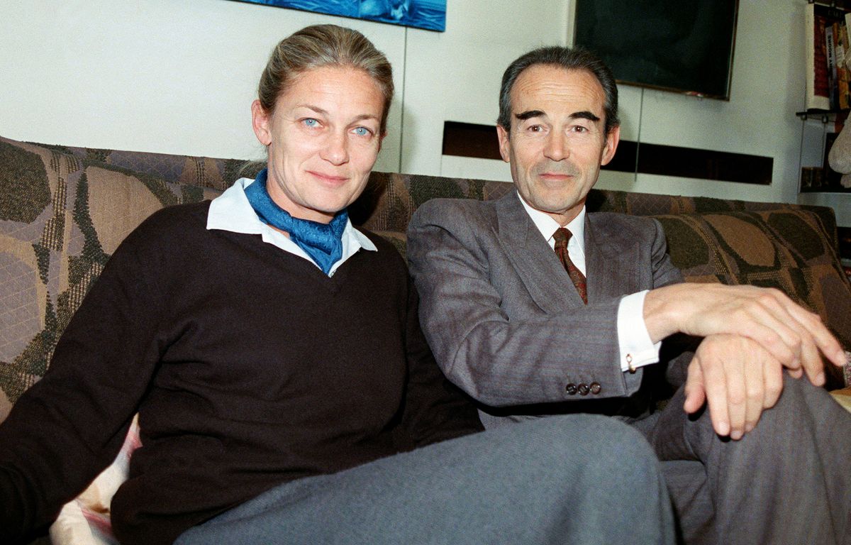 Mort De Robert Badinter : L’histoire D’un Couple Iconique Avec Elisabeth