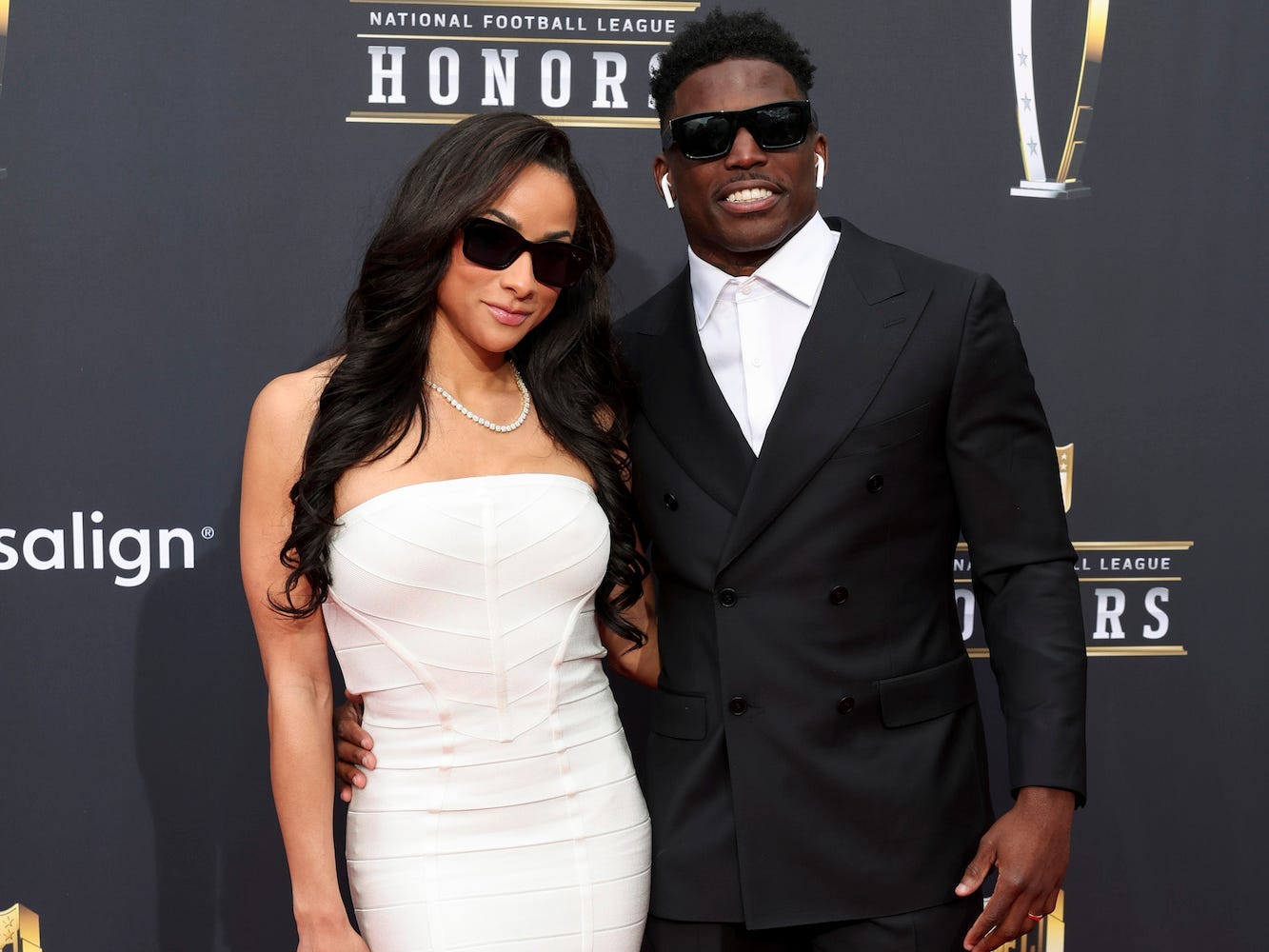 7 of the best couple looks on the NFL Honors red carpet