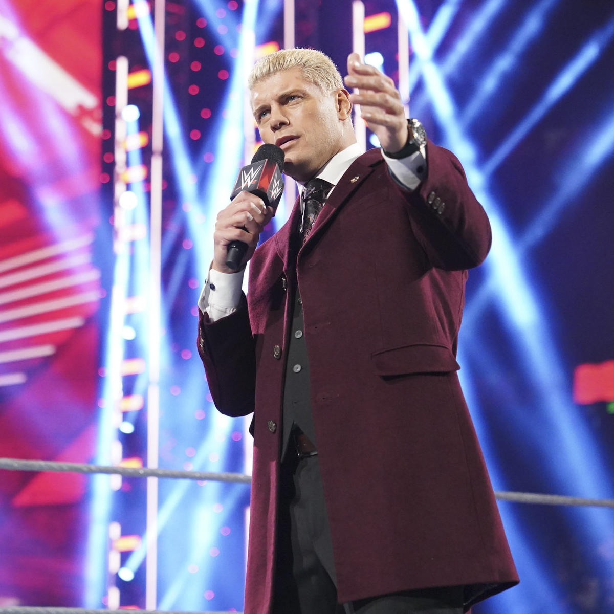 damian priest wants wwe fans to stop getting carried away with cody rhodes praise