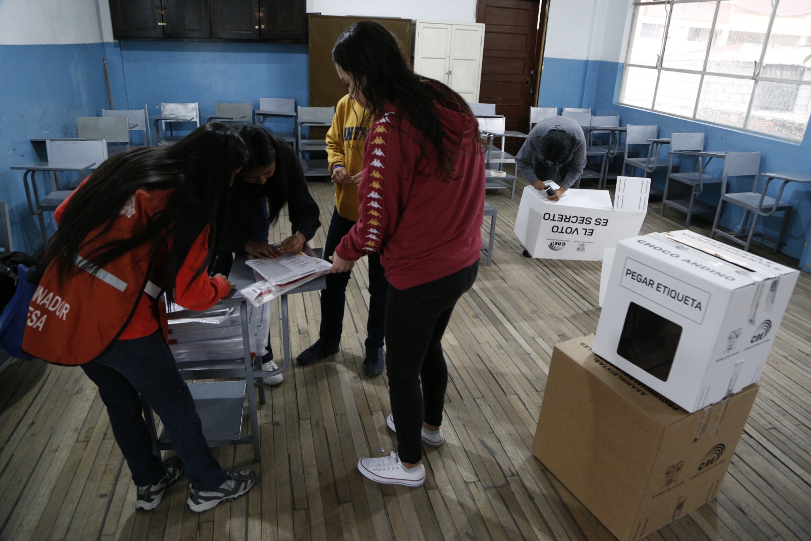 Ecuador Inicia Cuenta Atrás Para Sus Elecciones Generales De 2025, Con ...