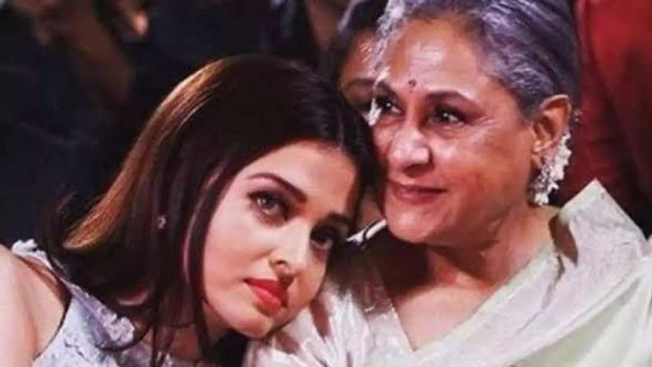 When Jaya Bachchan Said She Does Not 'do Politics Behind' Aishwarya Rai ...