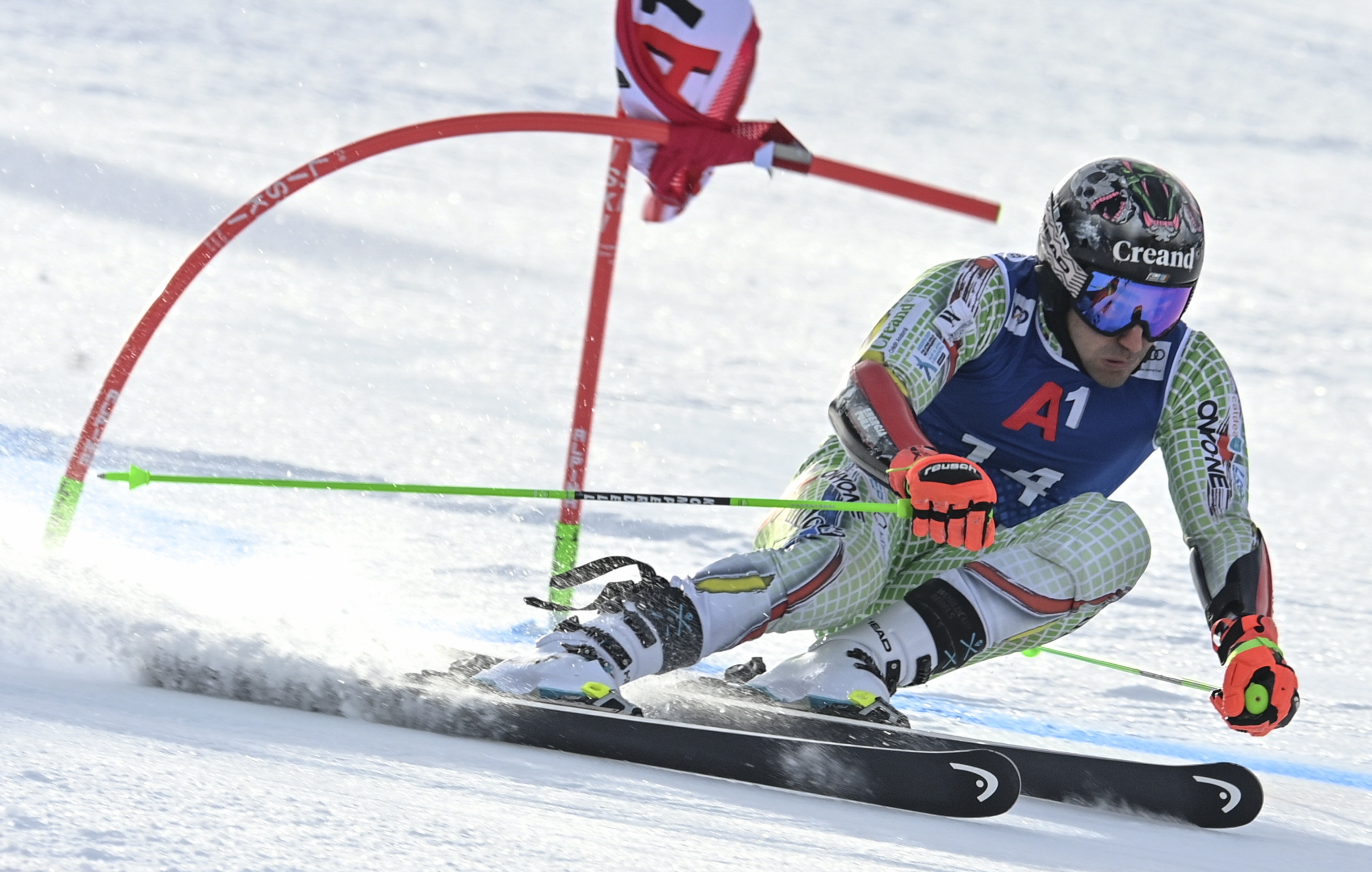 Sci: Odermatt In Testa Gigante Bansko, Azzurri Modesti