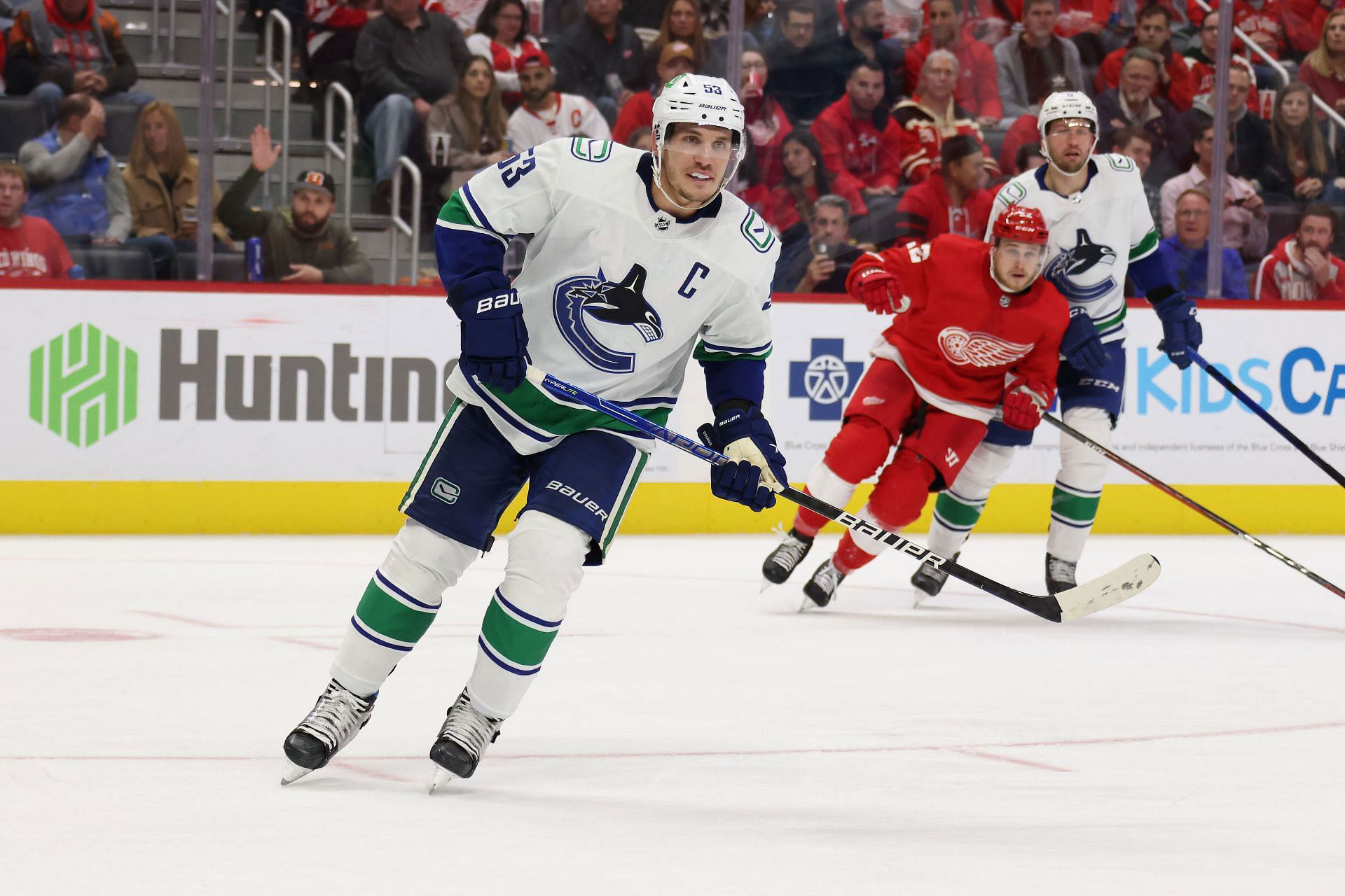 Vancouver Canucks vs Detroit Red Wings projected lineups, NHL starting