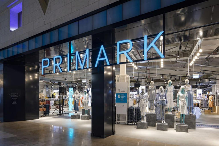 Esta es la solución de Primark para los días de lluvia: ¡Evita mojarte ...