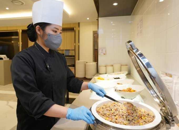 요즘 비싼 아파트는 밥 안 해 먹는다?…'명품' 필수조건 된 호텔급 식사