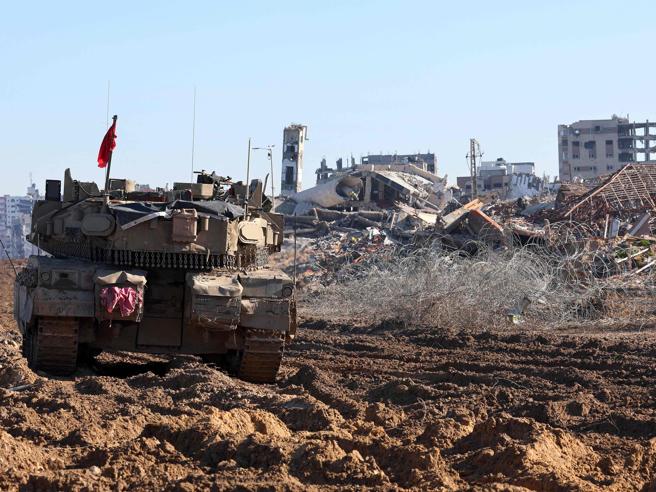 israele - hamas in guerra, le notizie di oggi | nuovo raid israeliano a rafah fra le case, almeno 25 i morti, decine di feriti