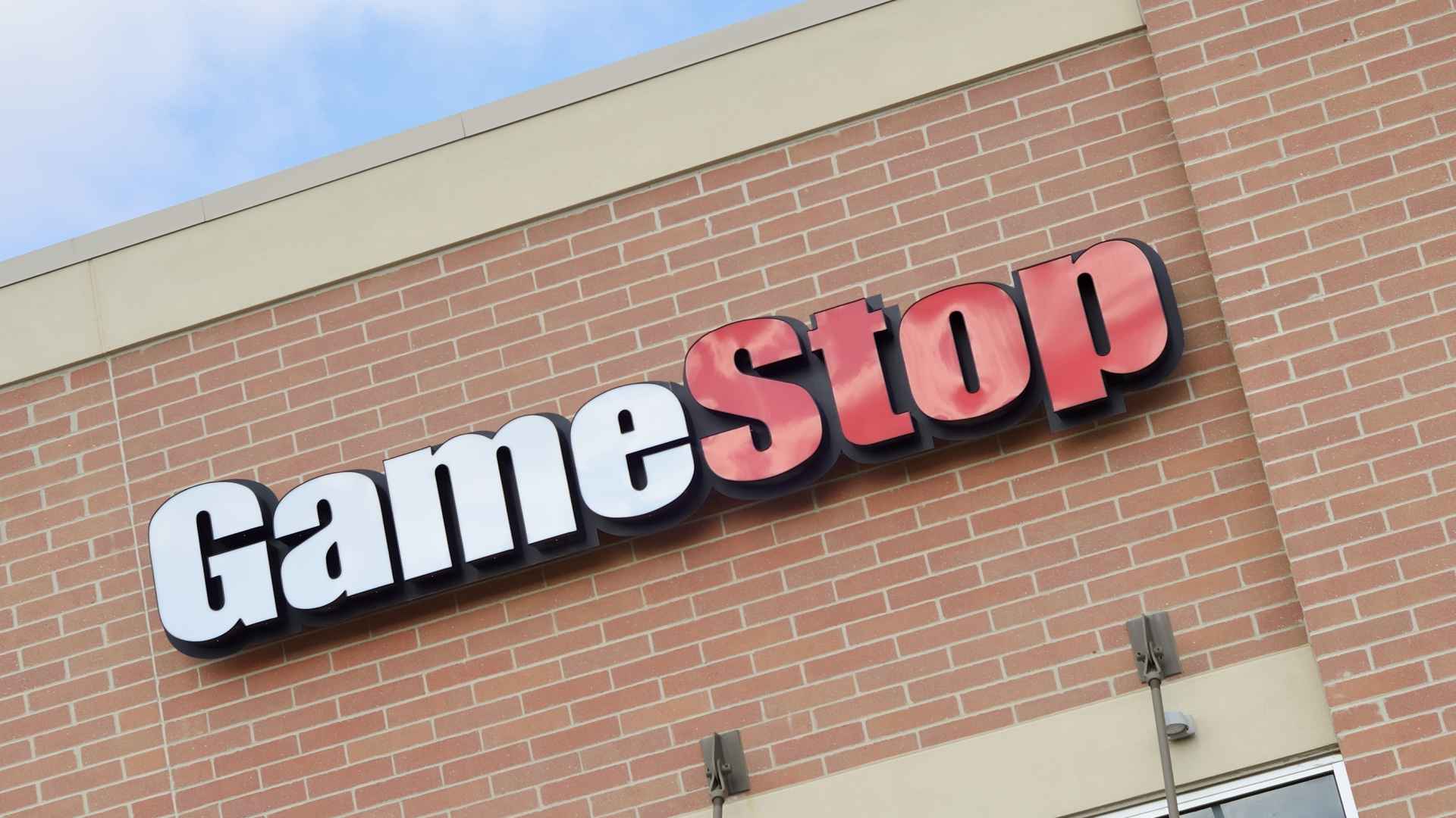 amazon, gamestop vs. amc: which meme stock is a better investment today?