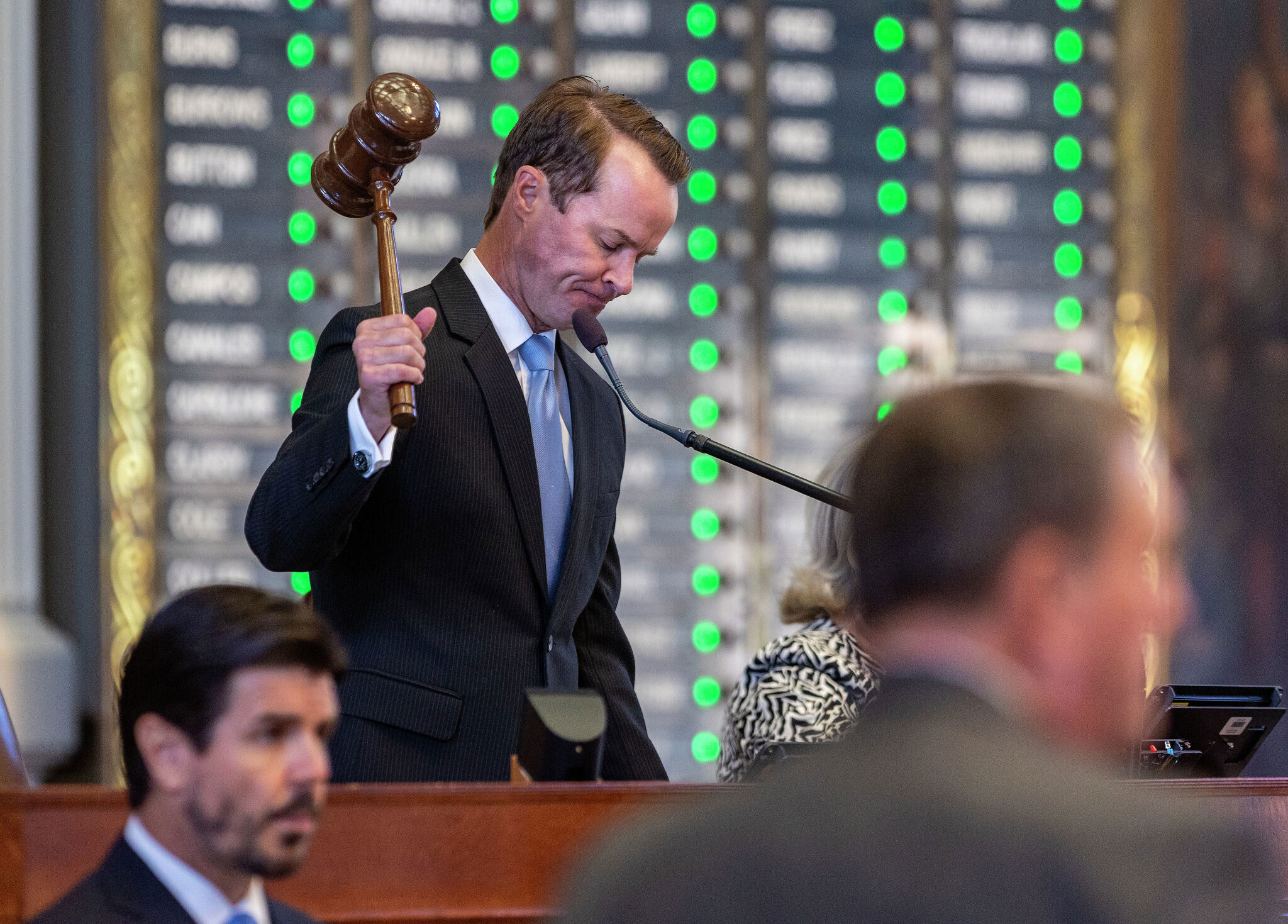 Texas GOP leadership censures House Speaker Dade Phelan ahead of the