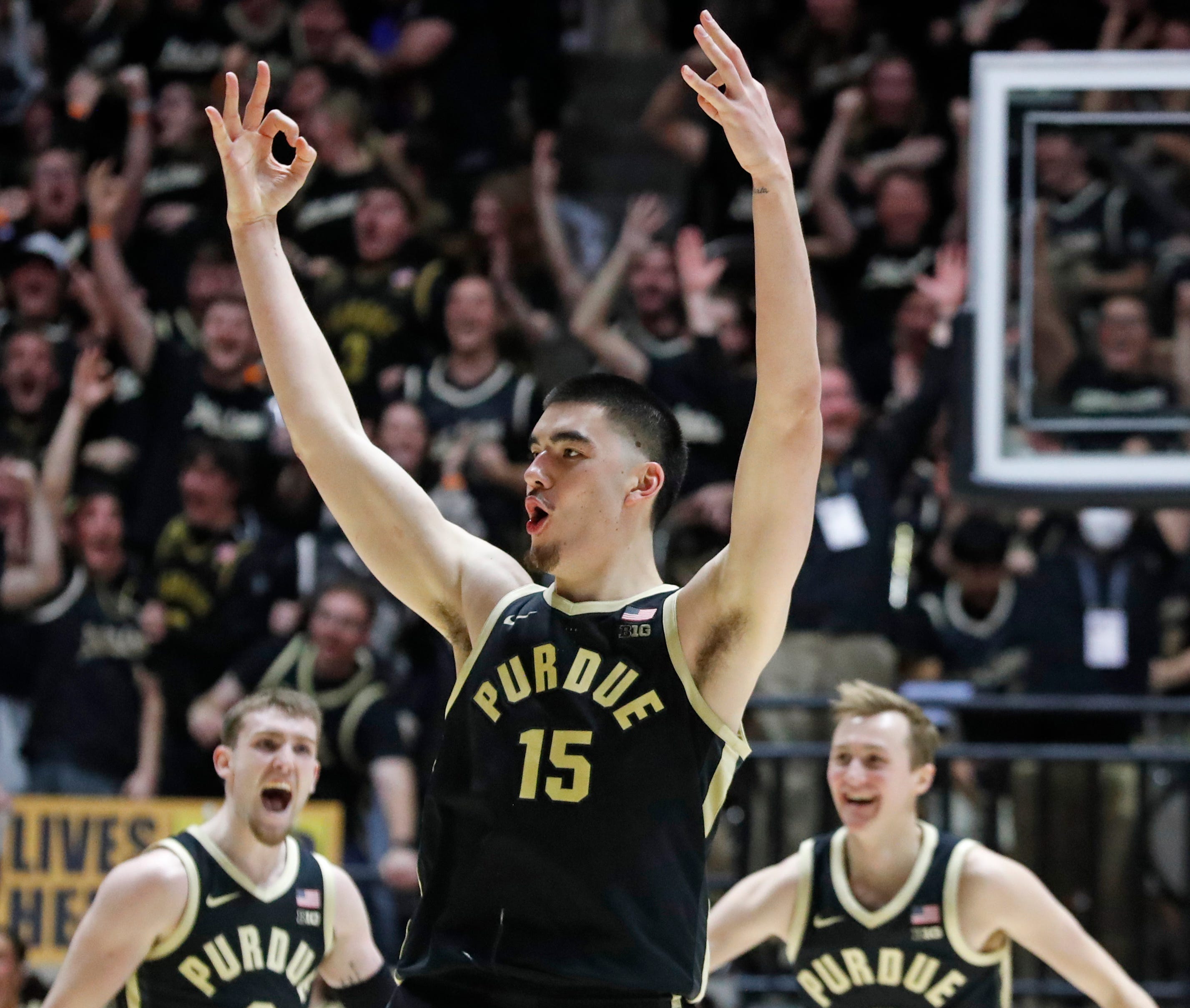 Purdue's Zach Edey Hits First Career 3-pointer. 'Dude, We're Only Up 20 ...