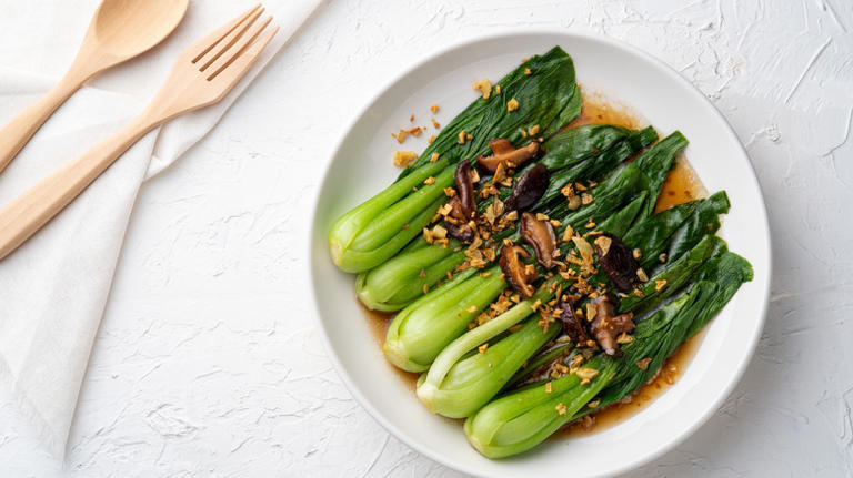 Why It Pays To Cook Bok Choy Instead Of Using It Raw In A Salad