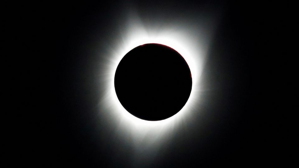 what to expect during april’s total solar eclipse