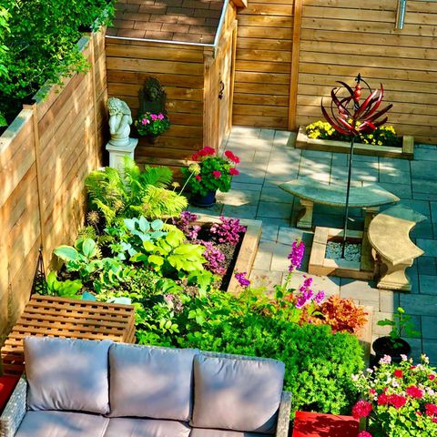 17 horizontal fence ideas we love for a private yard