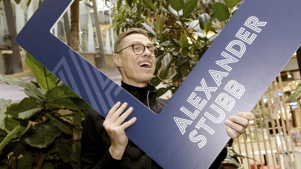 En Finlande, Le Candidat Conservateur Alexander Stubb Remporte L ...