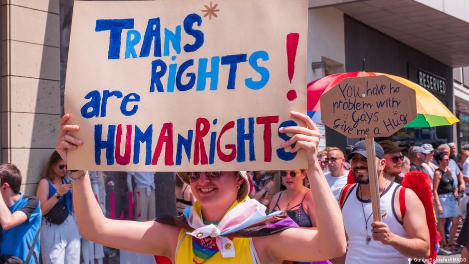 rechte desinformation gegen transmenschen in deutschland