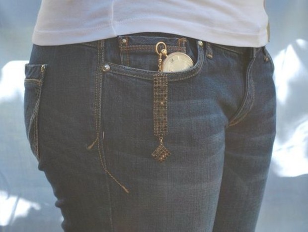 bukan sekadar penghias, ternyata ini kegunaan kantong kecil di celana jeans