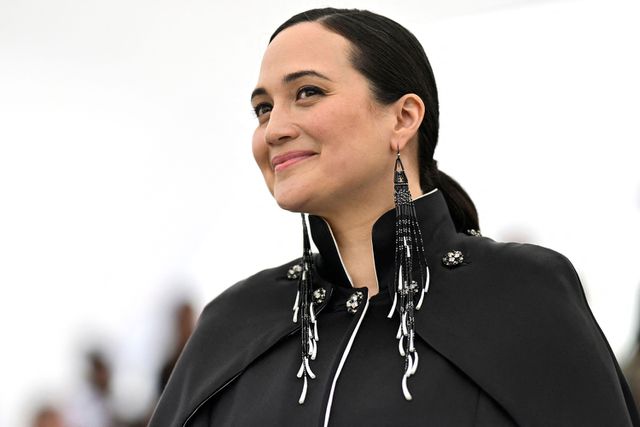 lily gladstone references super bowl while talking native american 'misrepresentation': 'look at one of the teams playing'