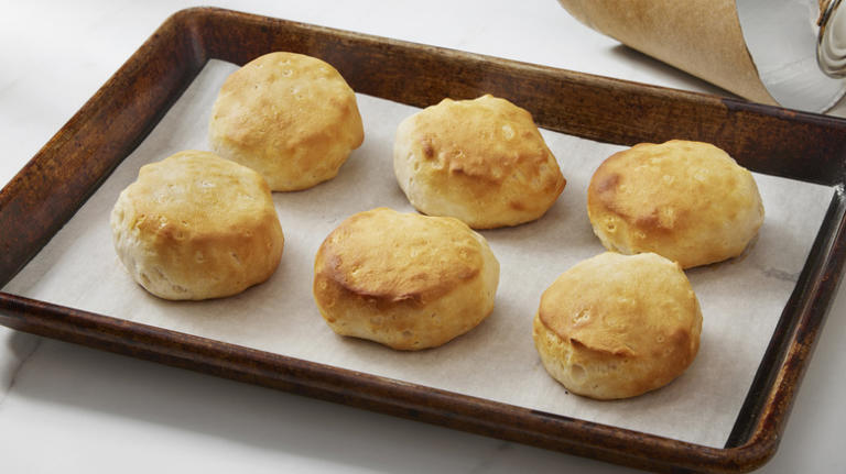 12 Mistakes Everyone Makes When Using Canned Biscuits