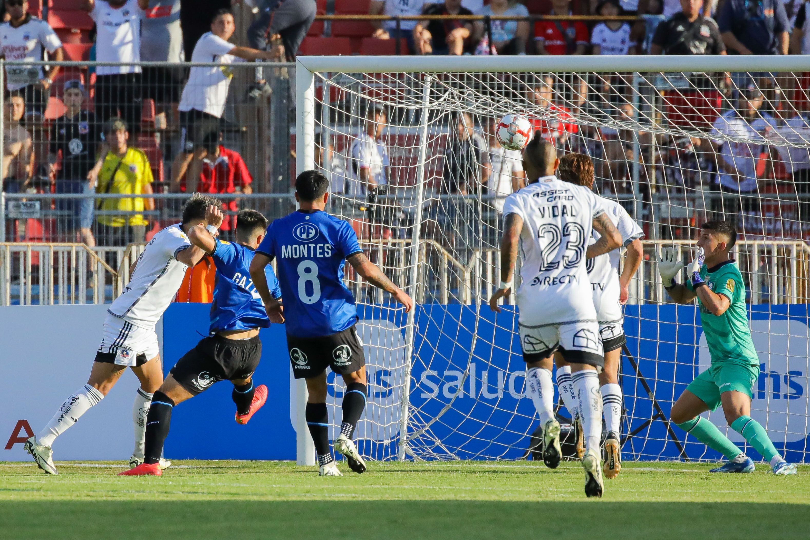 con un gran pase de arturo vidal: revisa el gol con que colo colo abrió la cuenta en la supercopa ante huachipato