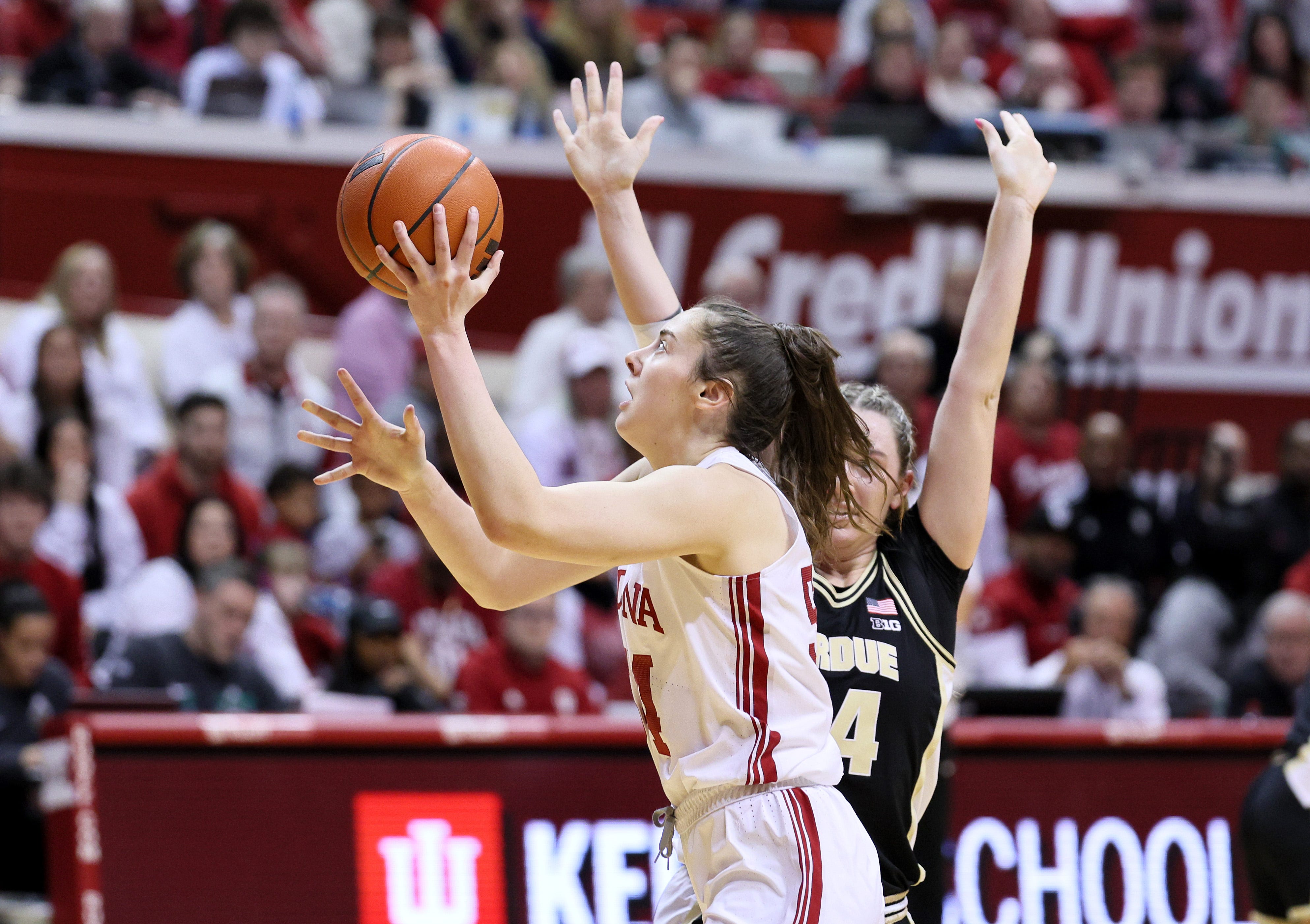 Mackenzie Holmes Becomes All-time Leading Scorer As Indiana Women's ...