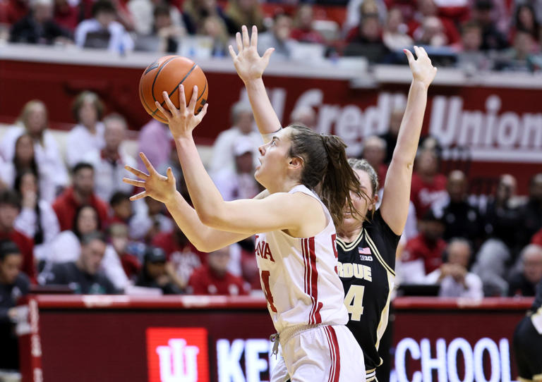 Mackenzie Holmes Becomes All Time Leading Scorer As Indiana Womens Basketball Beats Purdue 7805