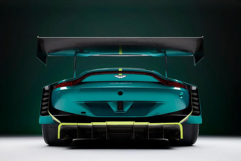 Aston Martin expects almost 30 new Vantage GT3s racing in 2024