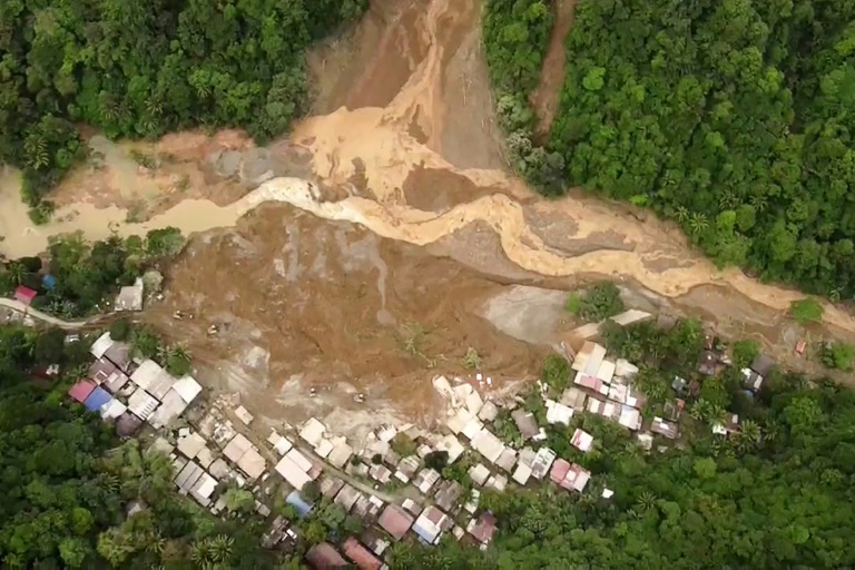 sobe para 54 o número de mortos após deslizamento de terra nas filipinas