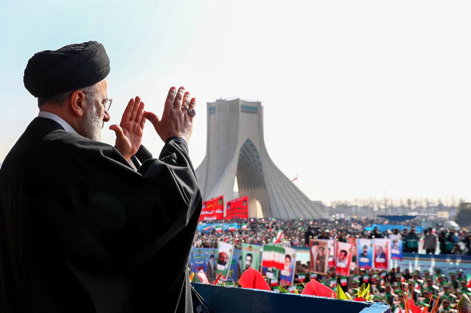 todesrufe zum jahrestag der islamischen revolution im iran