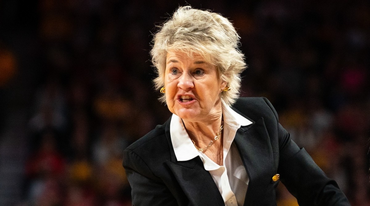 iowa coach lisa bluder aired several grievances after loss to nebraska